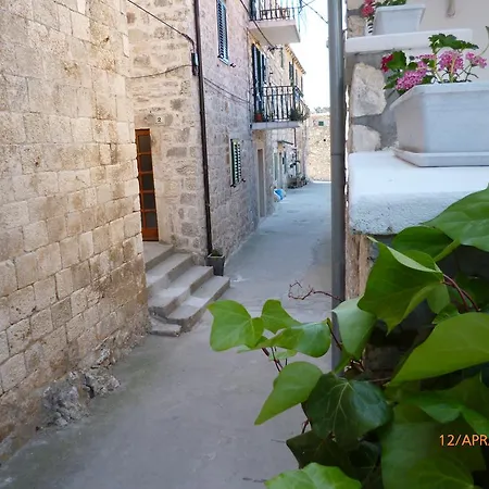 Apartment Haracic Hvar Town