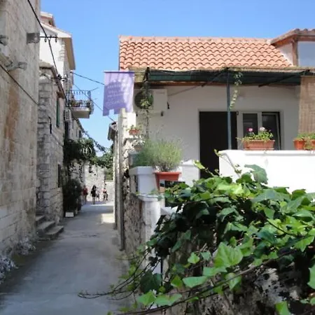 Апартаменты Haracic Хвар