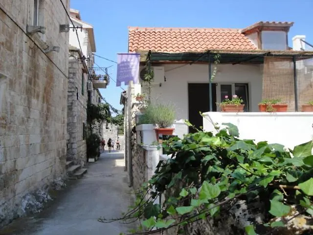Apartman Haracic Hvar Town