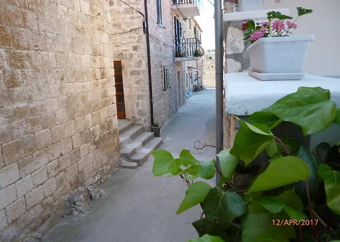 Apartman Haracic Hvar Town